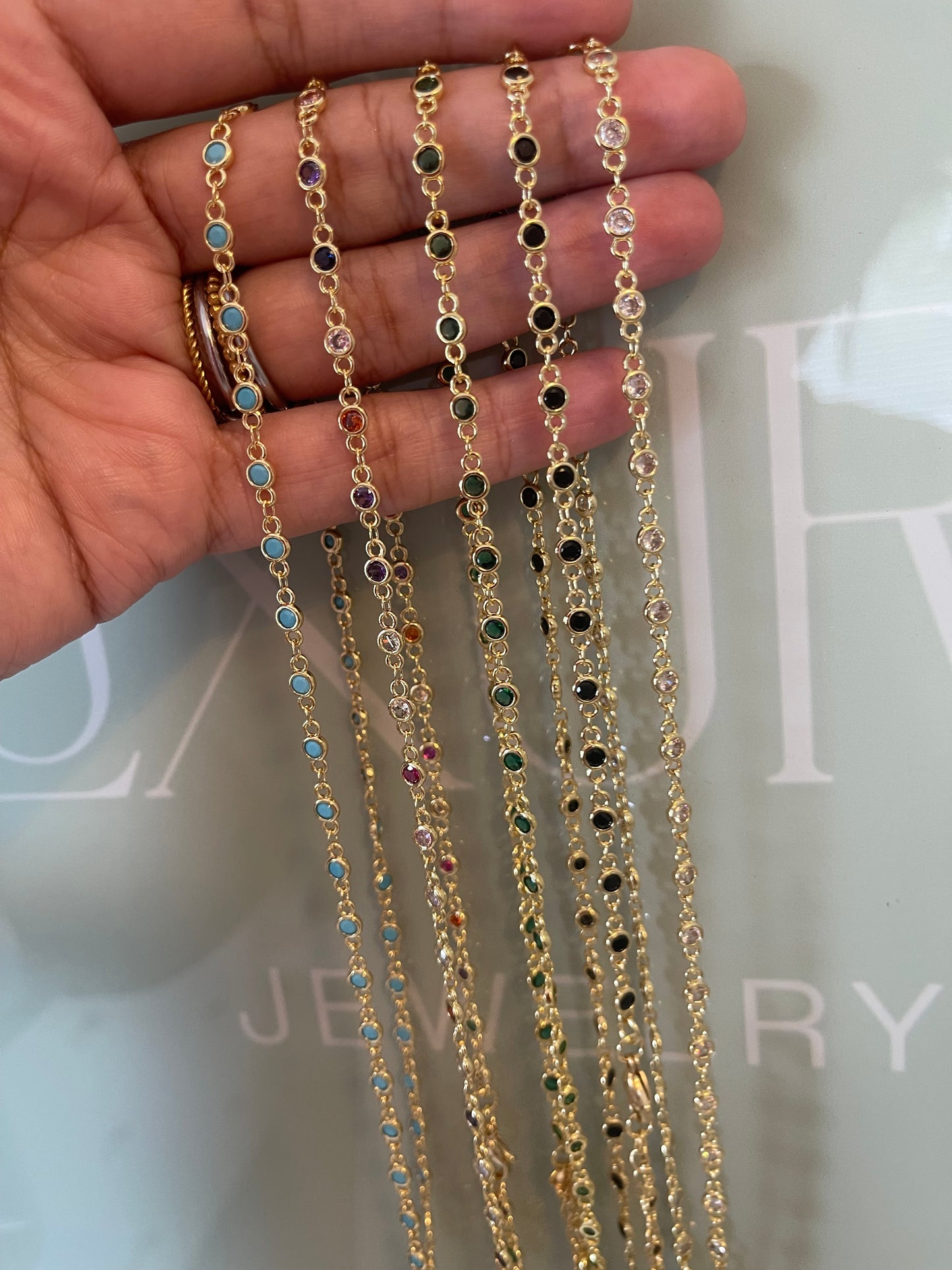 Chain color