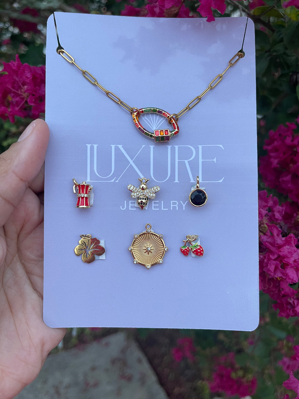 Chain charms bar
